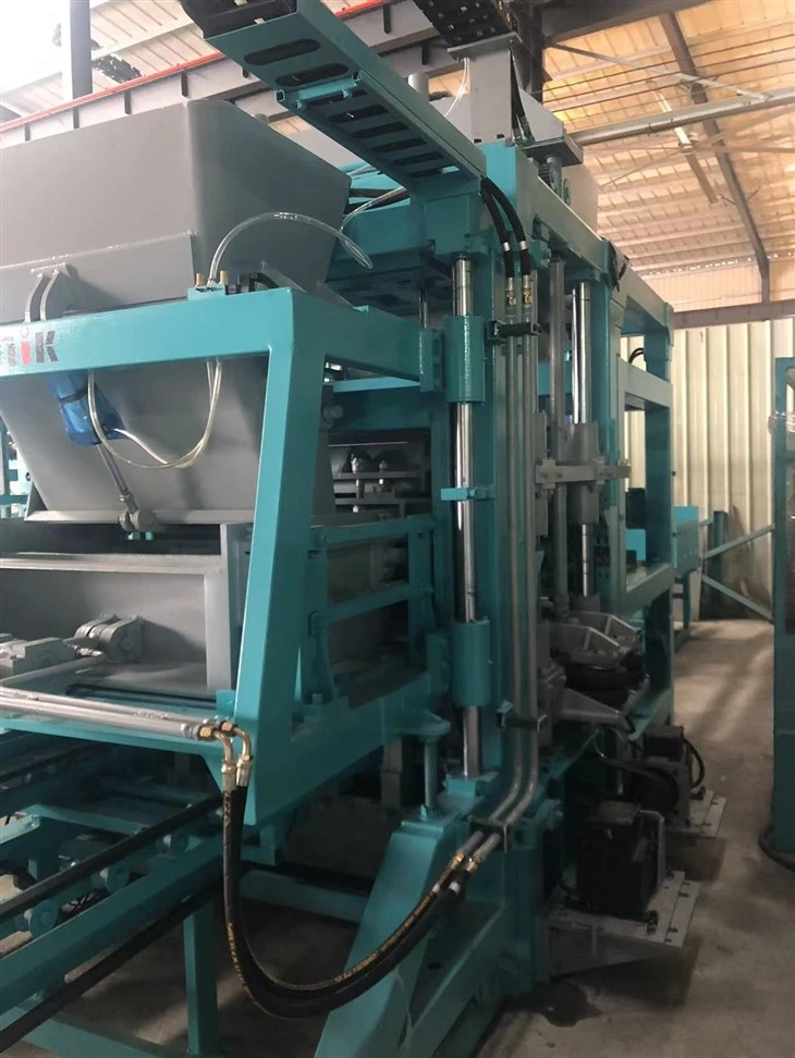 China Hollow Block Making Machine Supplier factory